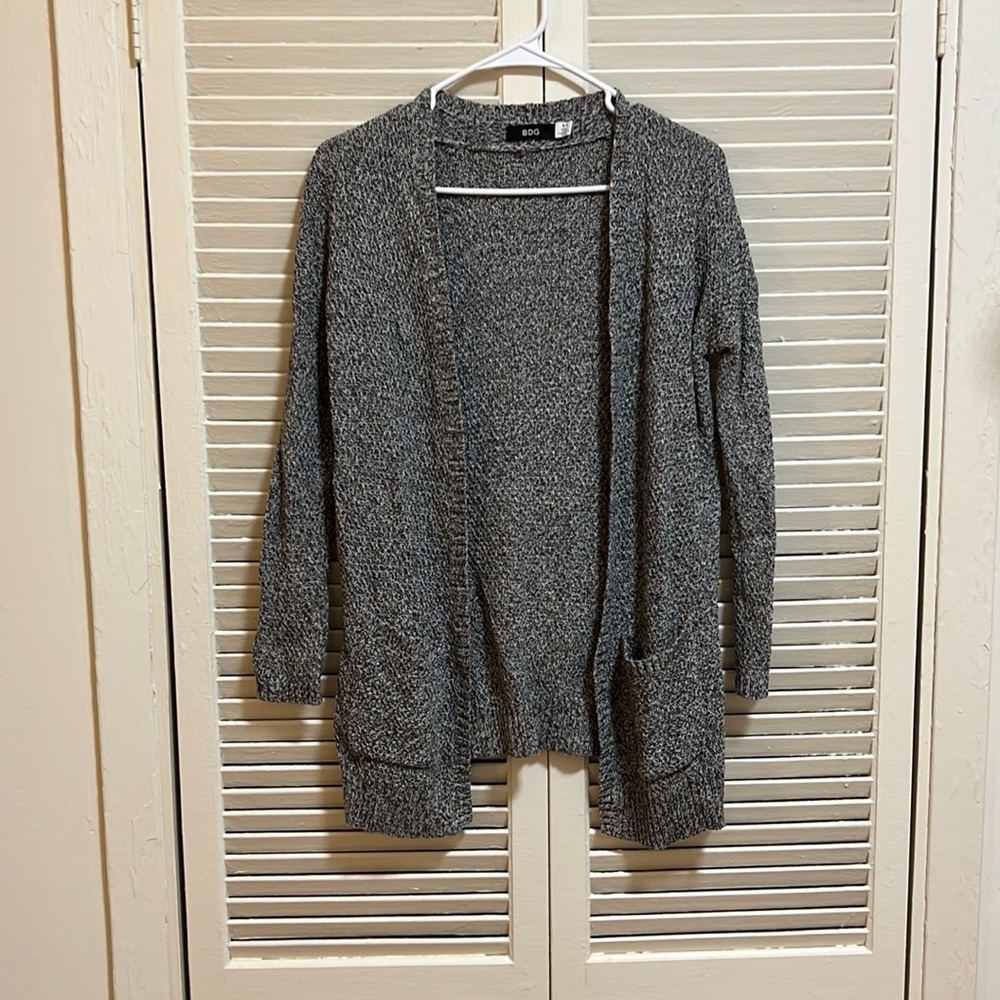 Urban Outfitters BDG cardigan, size S.